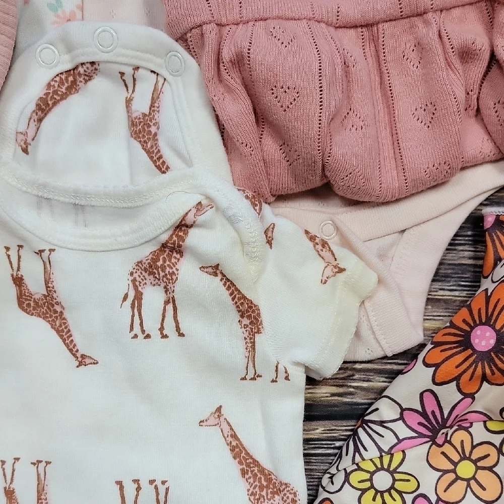 18 Piect Baby Girl Lot